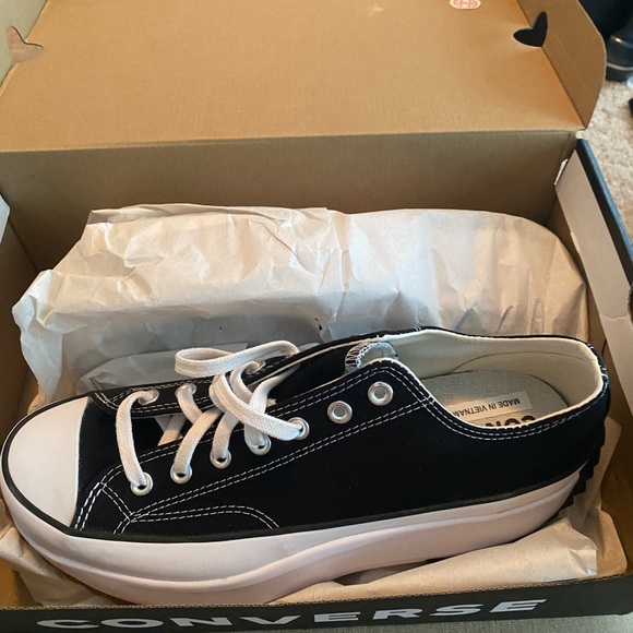 Brand New Limited Converse Run Star Hike Low Top - Picture 4 of 4